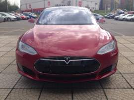 Tesla Model S 85 D 4x4, rok vroby: 2016, prodejn cena: 2.223.140,- K